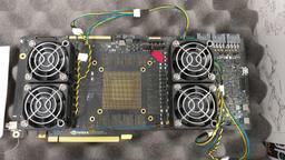 Фото дня: 3D-карта Nvidia Volta с памятью GDDR6 и четырьмя вентиляторами