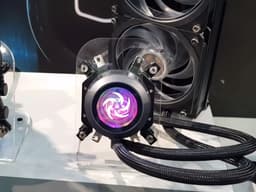 Cooler Master оснащает блок питания встроенным дисплеем