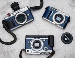 Камера Olympus PEN-F тоже будет выпущена в варианте для любителей джинсов