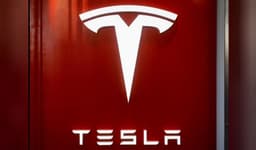 Пытаясь показать прибыль, Tesla попросит поставщиков компонентов вернуть деньги