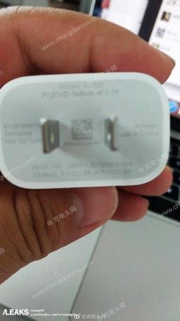 Фото дня: зарядное устройство для iPhone с портом USB-C
