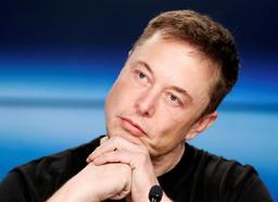 Илон Маск рассматривает возможность выкупа всех акций Tesla