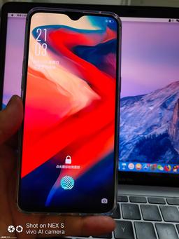 Фотогалерея дня: живые фото смартфона OnePlus 6Т