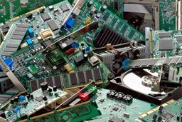 Dell добывает золото из электронных отходов