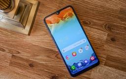 По подсчетам CLSA, компания Samsung сократила поставки дисплеев OLED в этом квартале на 26%