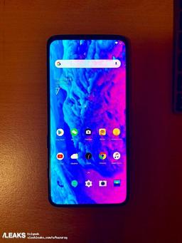 «Живое» фото демонстрирует перевёрнутый смартфон OnePlus 7