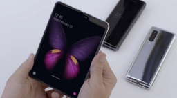 Samsung отвечает на вопросы. Вслед за Galaxy Fold могут появиться сворачивающиеся и складывающиеся в несколько раз смартфоны