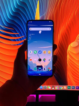 Живое фото OnePlus 7 позволяет рассмотреть смартфон с правильного ракурса