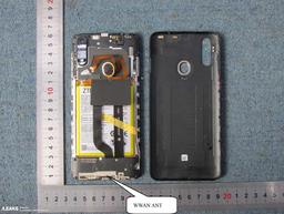 Смартфон ZTE Blade V10 со всех сторон показан на первых живых фото