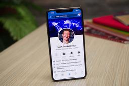 LOL не пройдёт: Facebook* отказывается от разработки социальной сети с мемами