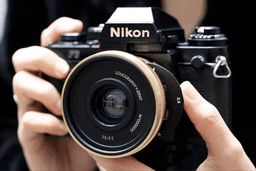 На выпуск объектива Lomogon 2.5/32 Art уже собрано почти 240 000 долларов