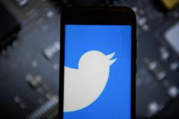 В Twitter передумали удалять умерших пользователей