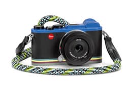 Камер Leica CL «Edition Paul Smith» выпущено 900 штук