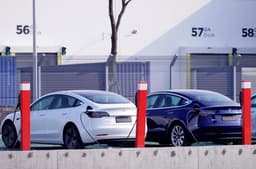 Tesla отгрузит первые 15 электромобилей Model 3, изготовленных в Шанхае, 30 декабря