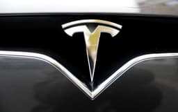 В США расследуют недавнюю аварию с участием электромобиля Tesla, предположительно двигавшегося на автопилоте
