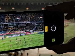 Испытание футболом. 10-кратный зум смартфона Oppo Reno проверили в полевых условиях