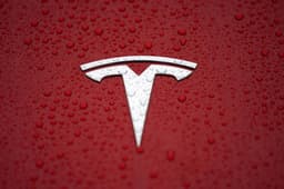 Tesla ведет переговоры о поставках аккумуляторов с китайской компанией CATL
