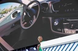 Самоуправляемые автомобили Waymo будут выпускаться в Детройте