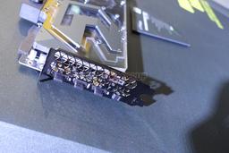 3D-карта Zotac RTX 2080 Ti ArcticStorm получила одинарную монтажную планку