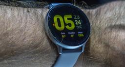 В часах Samsung Galaxy Watch Active 2 из коробки отключена основная новая функция