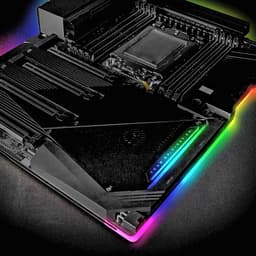 Фото дня: огромная системная плата для новых процессоров AMD Ryzen Threadripper 