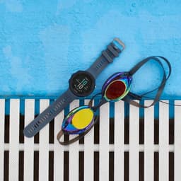 Garmin представила умные часы Swim 2 для пловцов. Точное отслеживание пульса под водой