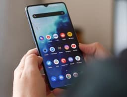 Опубликован перечень приложений, обязательных для установки на смартфоны с Android 10