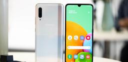 Всё равно этот Samsung никто не купит. В Китае вышел дешёвый флагман компании с 5G