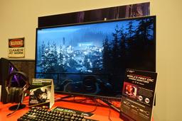 Основой монитора Asus ROG Swift PG43UQ служит 43-дюймовая плоская панель типа VA