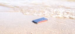 Неубиваемый телефон с защитой IP69K проходит испытания падениями и водой
