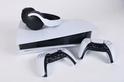 Очередной неприятный сюрприз для владельцев Sony PlayStation 5. Консоль не поддерживает аудиоаксессуары с Bluetooth