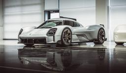 Минивэн Porsche? Компания решила показать 15 отменённых концептов, созданных за 14 лет