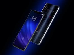 У Xiaomi Mi 8 Pro двойной праздник. Стабильная MIUI 12 и сниженная вдвое цена в России