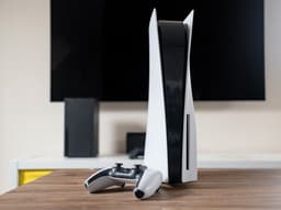 Нерадостные новости для активных геймеров, которые купят PlayStation 5. Первое время внутреннее хранилище расширить будет нельзя