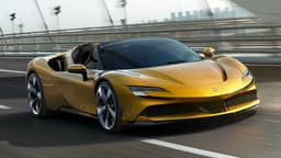 Ferrari SF90 Spider — самый динамичный в мире подключаемый гибрид с жёсткой складной крышей