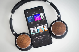 Долгожданное новшество Spotify. Доступ ко всем песням на смартфоне