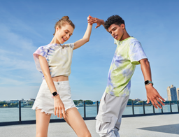 Производитель Xiaomi Mi Band анонсировал мини-версию умных часов Amazfit для России