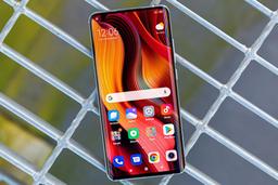 Xiaomi снова первая. Названы смартфоны, которые дешевеют медленнее всех