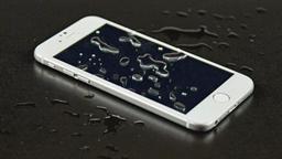 Россиянка умерла после того, как её iPhone упал в ванну