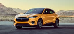 Поставки электромобилей Ford Mustang Mach-E только начались, но производитель уже отзывает эти машины