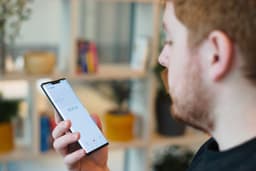Huawei Mate 30 Pro 5G — один из лучших камерофонов, но с звуковой подсистемой всё весьма посредственно