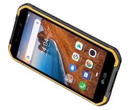 80-долларовая неубиваемая новинка получила NFC, Android 10 и IP69K