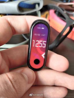 Забудьте фотографии Xiaomi Mi Band 5. Это фейк