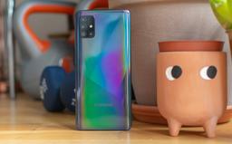 Самый продаваемый смартфон Samsung обрел недополученные ранее новейшие функции камеры