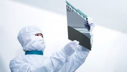 BOE будет поставлять панели OLED со встроенным сенсорным экраном для смартфонов Huawei Mate 40