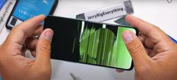 OnePlus Nord с треском провалил знаменитый тест на изгиб