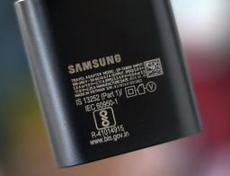 Плохой пример заразителен. Samsung может перестать комплектовать смартфоны зарядками вслед за Apple