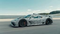 Как звучит двигатель Formula 1 на серийной машине? Mercedes показала гибридный спорткар Mercedes-AMG Project ONE на треке