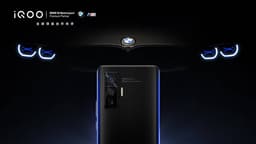 Карбоновый Iqoo 5 BMW Edition на первом изображении