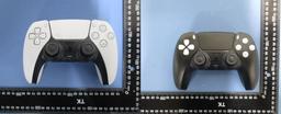 Такого DualSense вы ещё не видели. Живые фото чёрного контроллера для Sony PlayStation 5